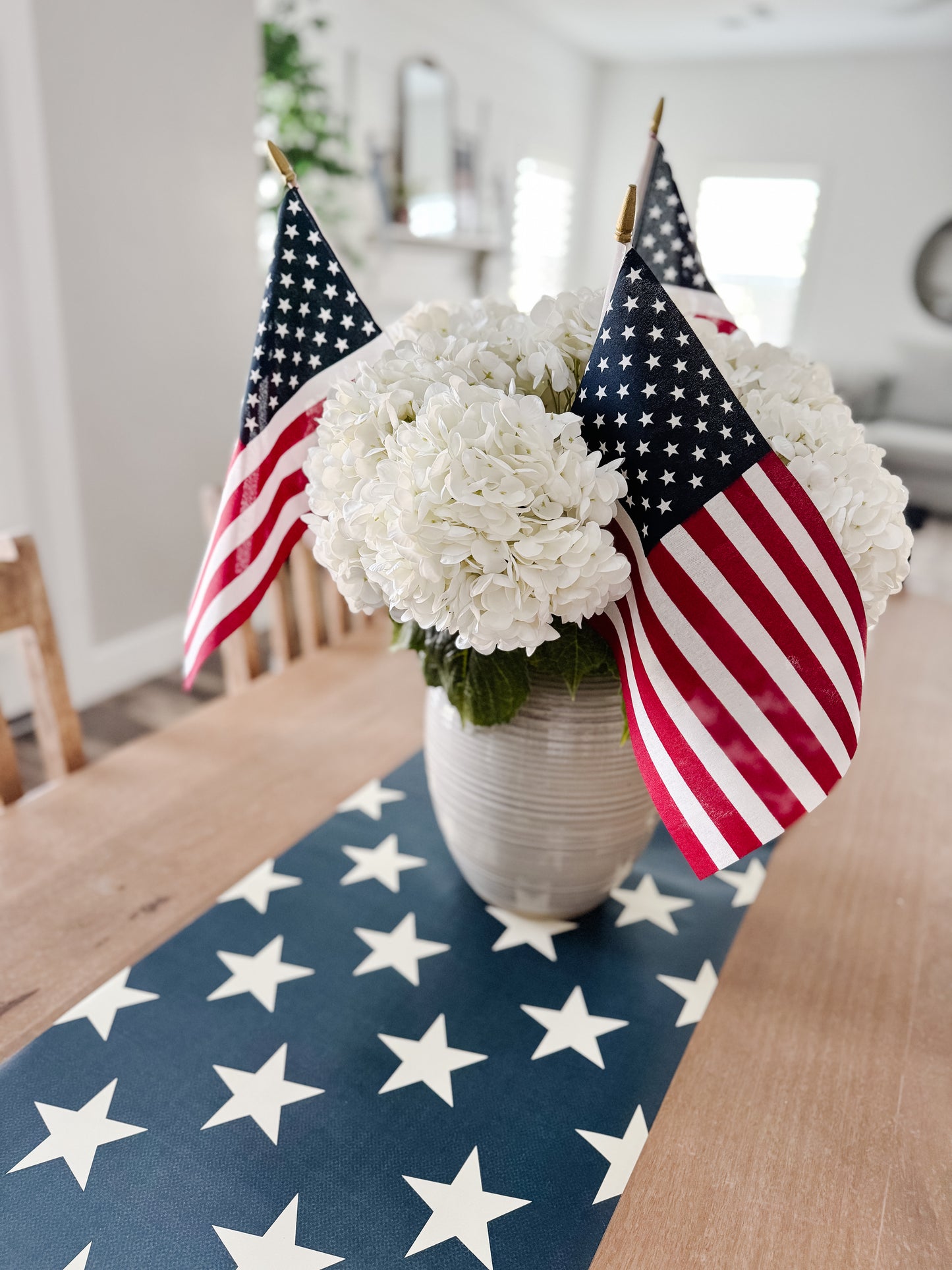 Star Paper Table Runner