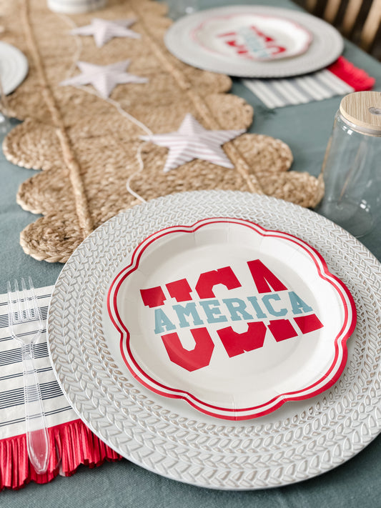 USA Scalloped Paper Plates